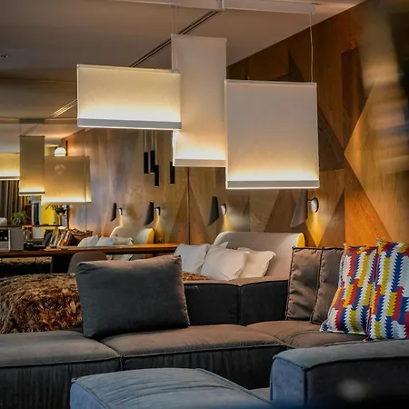 Club Hotel 4*