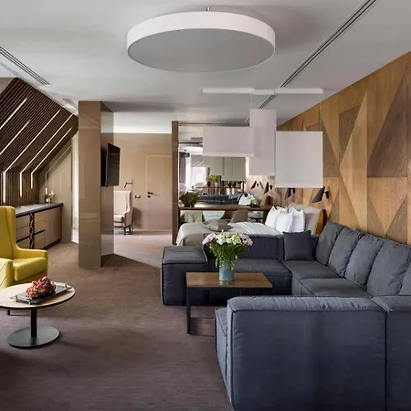Hotel Club